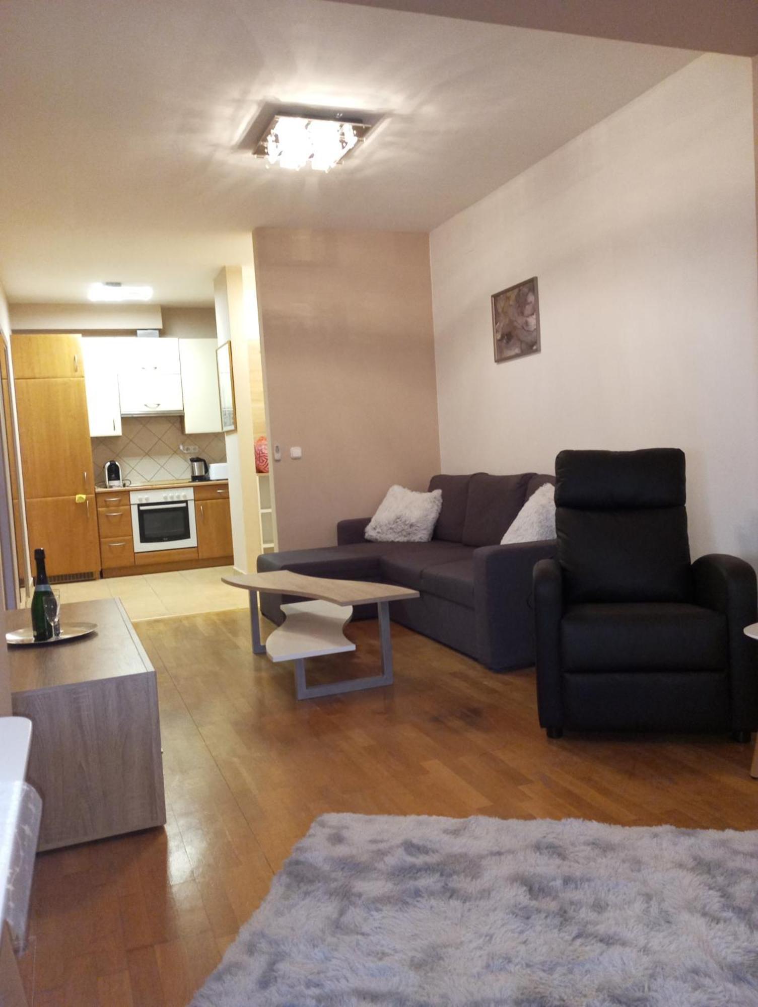 Zen Apartman Budakalász Exterior photo